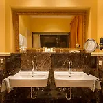 Atlantic Parkhotel באדן-באדן